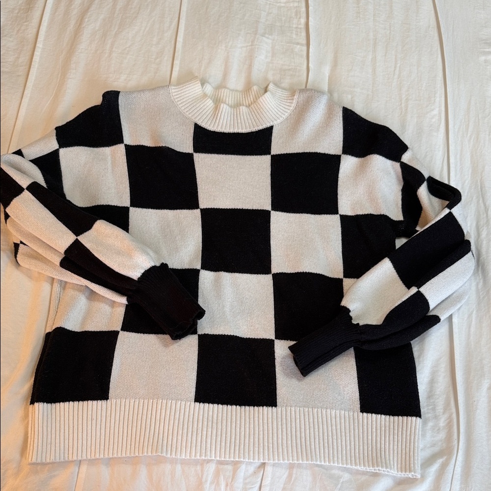 Elegant Black and White Checkered Sweater